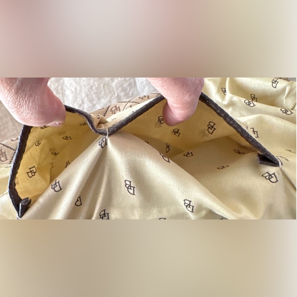 Dooney & Bourke Beige and Brown Shoulder Bag - Picture 10 of 10